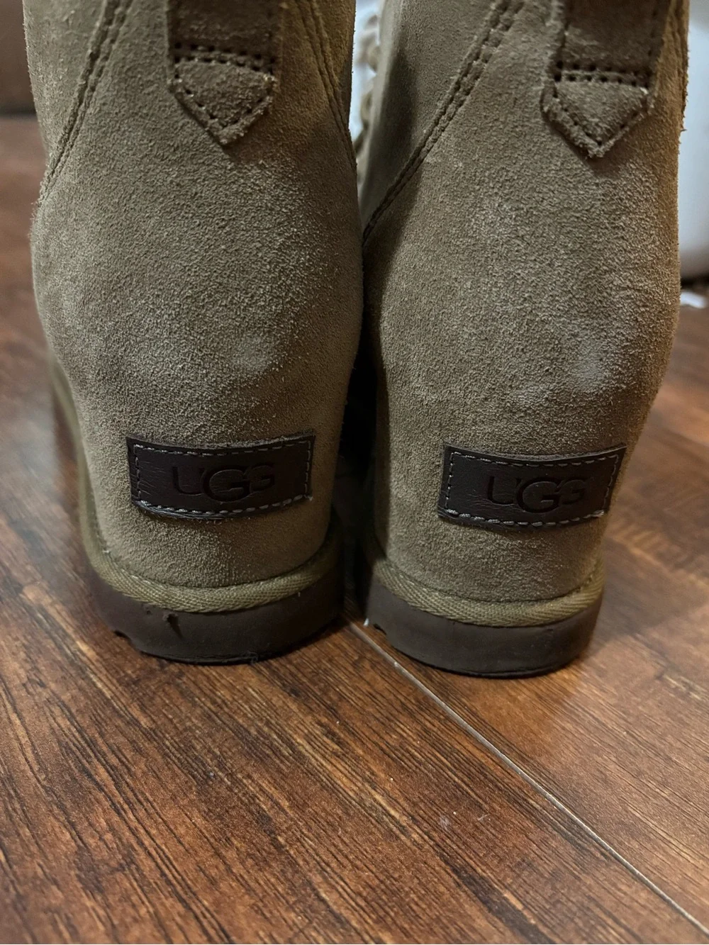 UGG classic Femme Lace-Up Wedge Booties